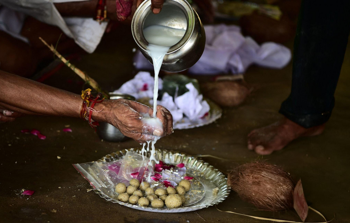 Pitri Dosh Nivaran Puja in Kashi